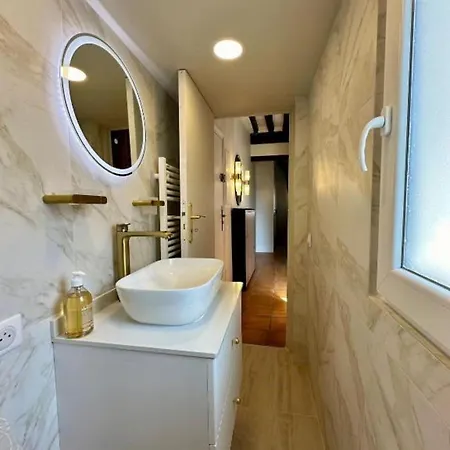 Typical And Elegant - 5 Mouffetard Pantheon Apartment Paris